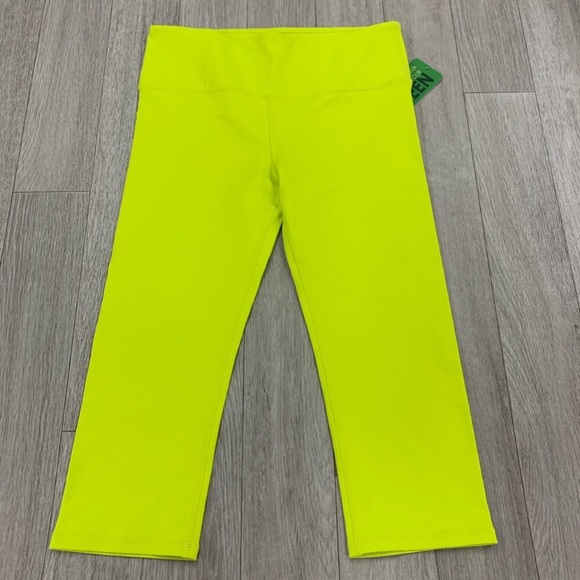 NWT Alo Yoga Neon Airbrushed Capri Leggings - Picture 3 of 9